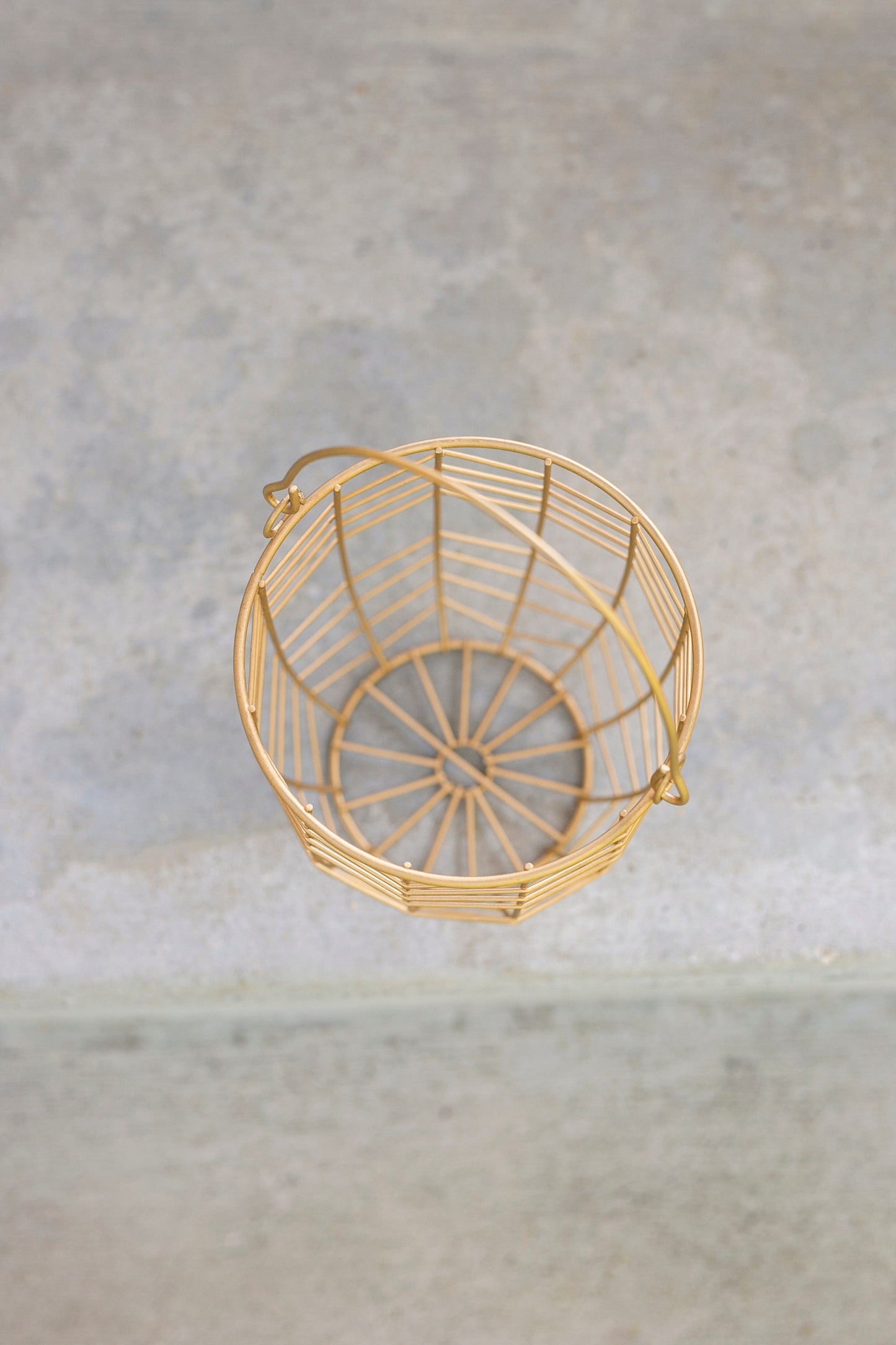 Geometric Swing Handle Wire Basket | Photo Prop | Small Metal Gift Basket | Geometric Basket l Wire Pail | Your Choice of Ivory or Gold