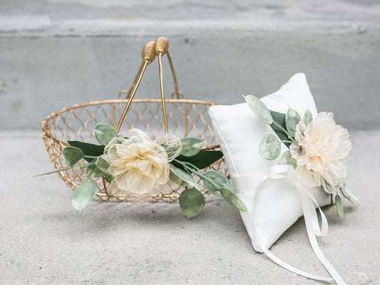 Amber Flower Girl Wire Basket